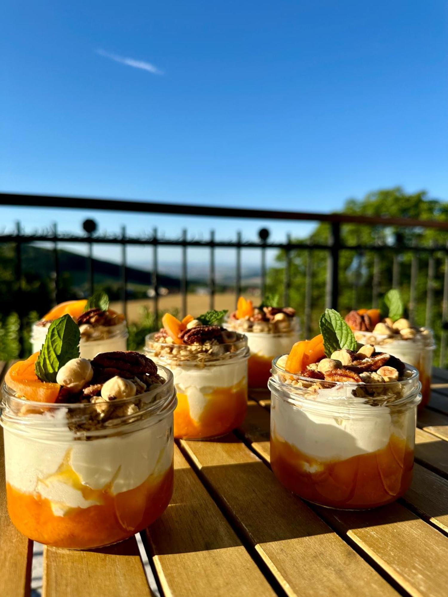 Wellness Apartmany Cesky Raj & Biokolna Lomnice nad Popelkou Exteriör bild